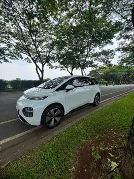 Wiling Cloud EV