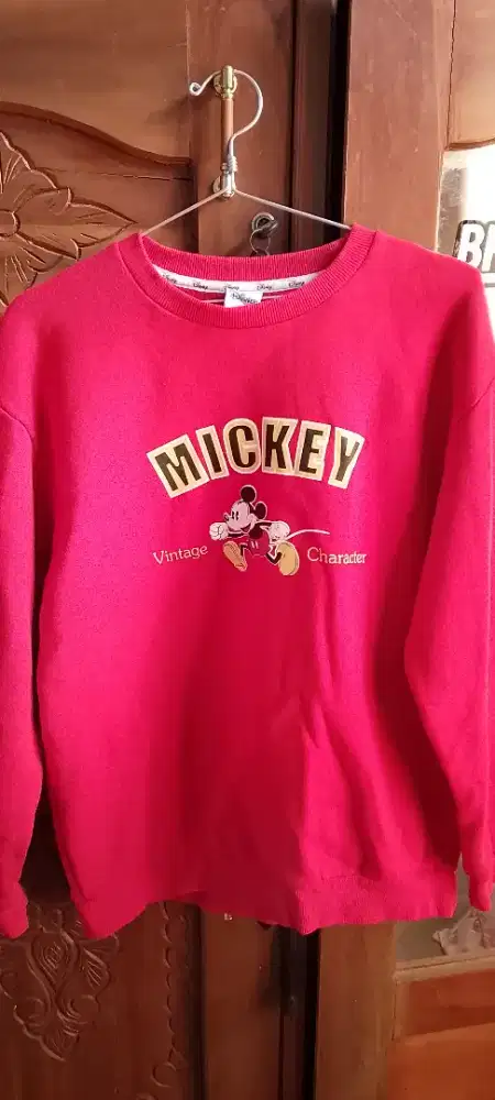 Sweater bekas berkualitas