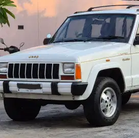 Jeep Cherokee XJ 4.0 bensin, 4×4 Matic