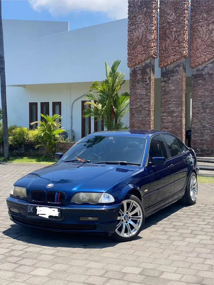 BMW 325i 2001 Bensin