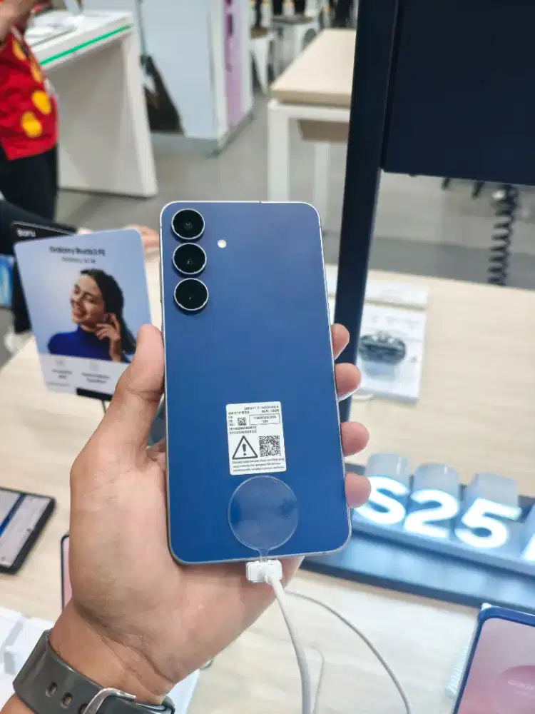 Samsung Galaxy S25FE promo bisa dicicil syarat cukup KTP aja tanpa DP