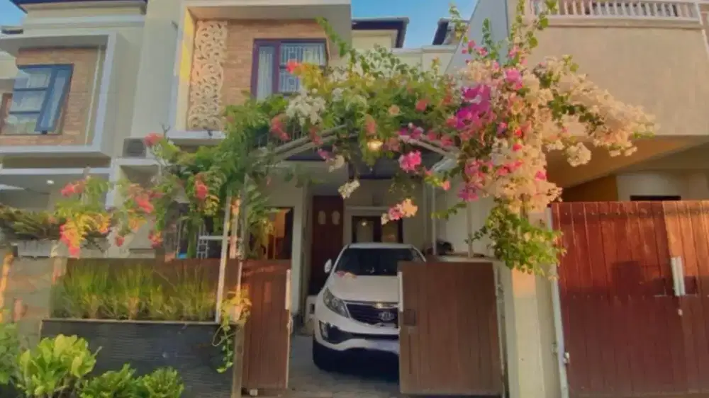 DI JUAL RUMAH SIAP HUNI DI JALAN KARANG SARI PADANG SAMBIAN , BALI