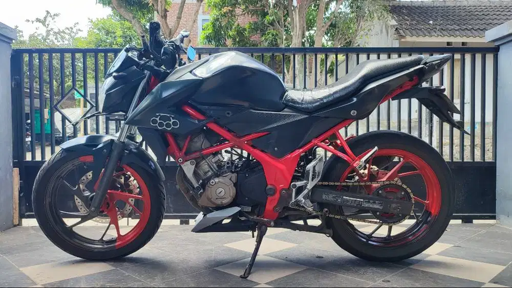 CB150R 2016 LED