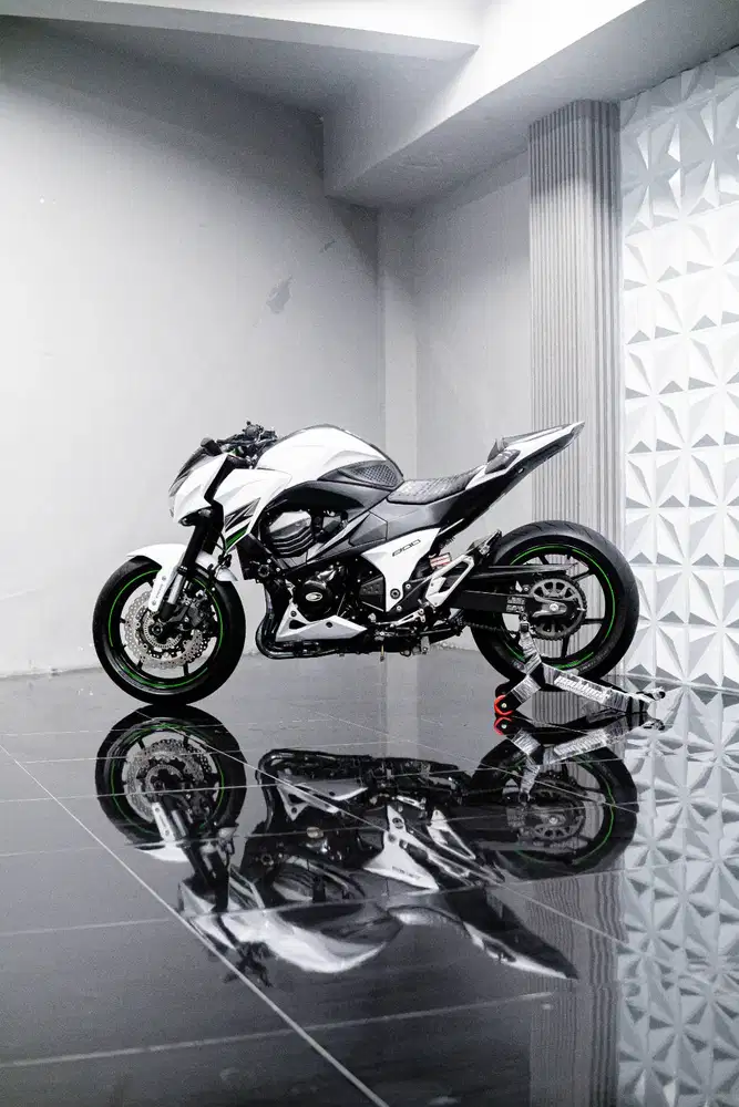 KAWASAKI Z800 2014