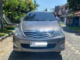 Toyota Innova V Luxury 2010 Bensin Automatic