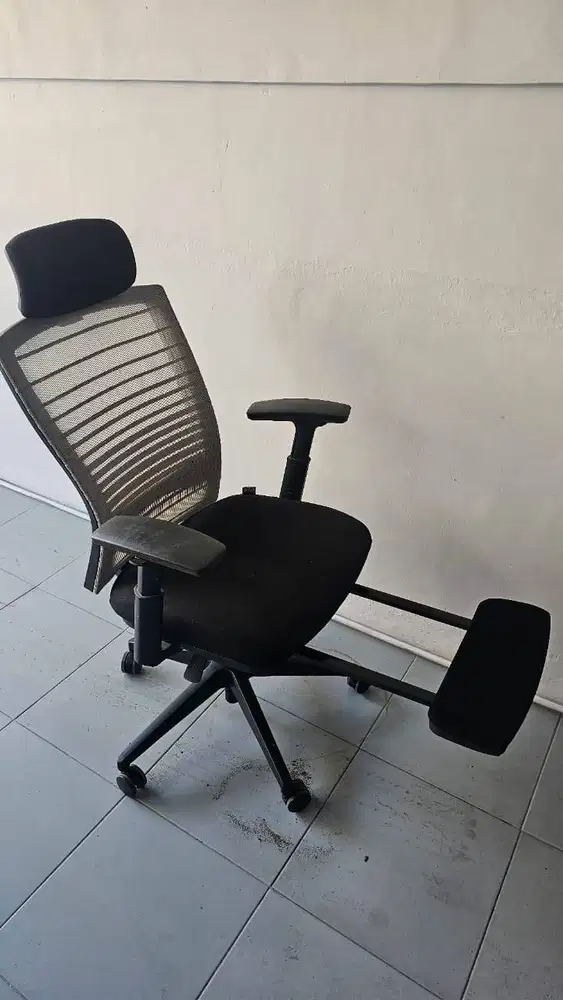 Kursi Kantor INFORMA merk Uberto Managerial Chair High BLACK - Prelove