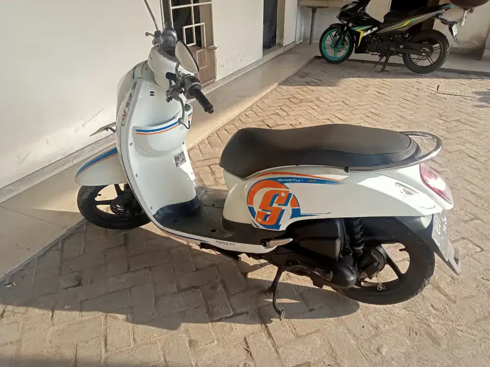 Jual Scoopy th 2016