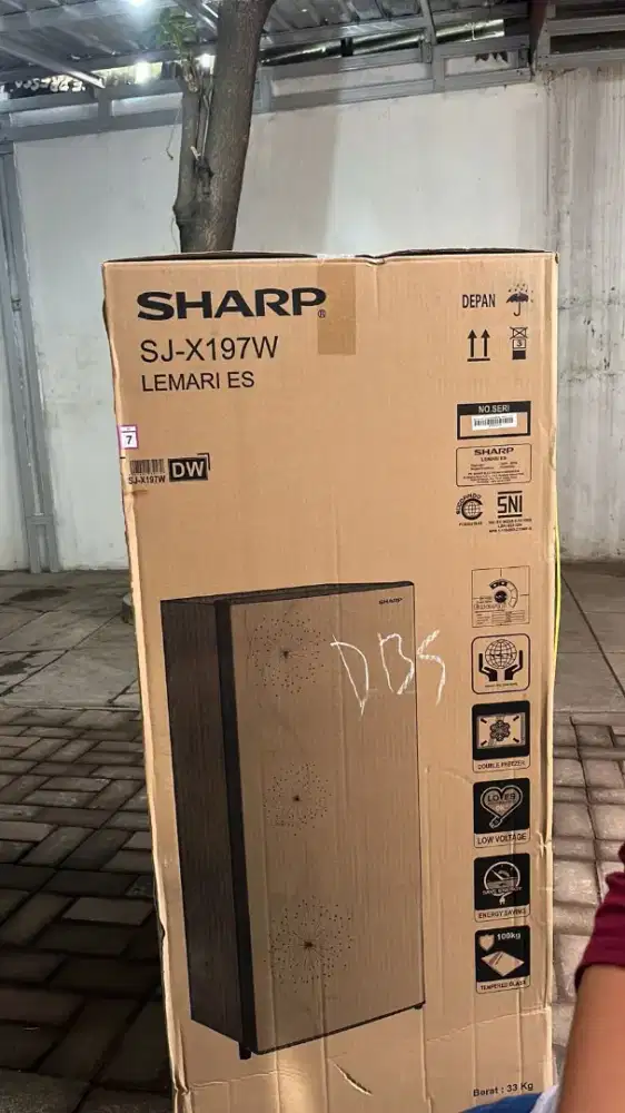 Sharp Kulkas 1 Pintu Double Freezer SJ-X197W