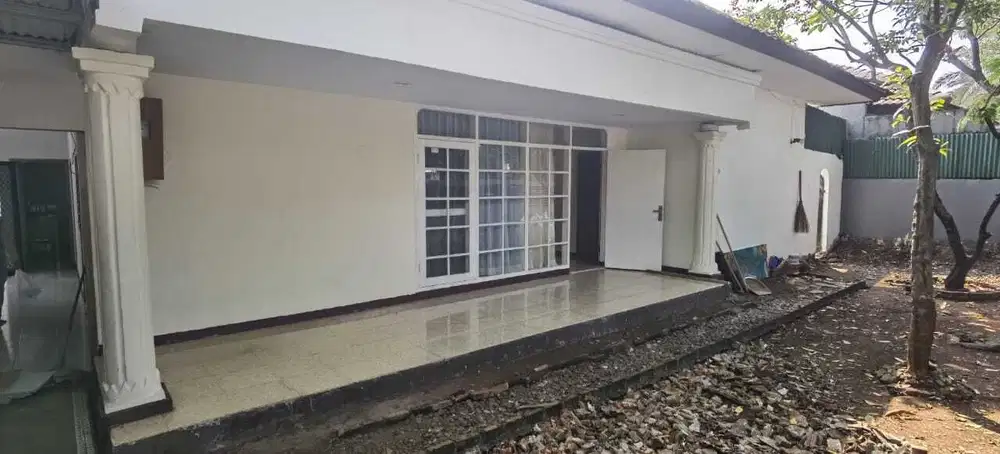 Rumah Luas 726m Ada Swimming Pool di Jalan Bangka Jakarta Selatan