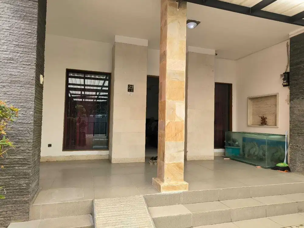 Rumah di Cilandak Timur Jakarta Selatan Lokasi Strategis