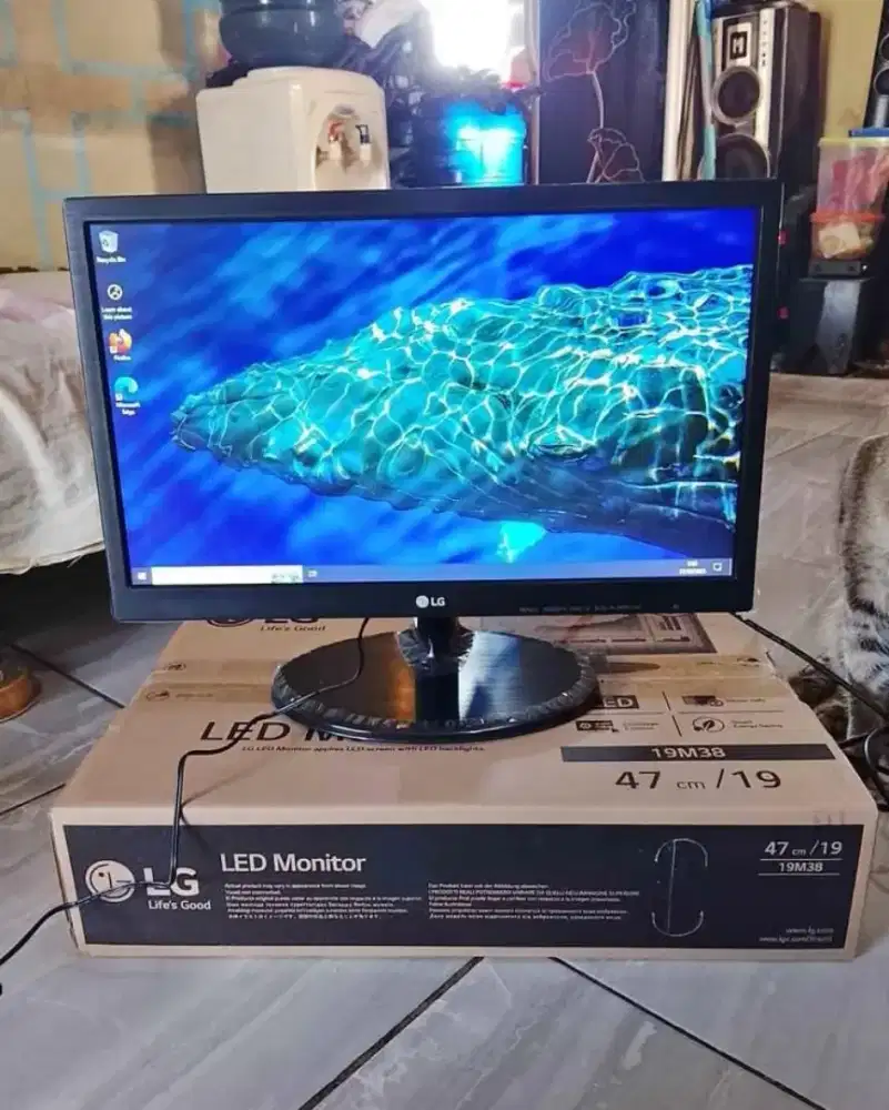 Dijual Monitor pribadi LG LED HDMI baru beli tidak dipakai siap pakai