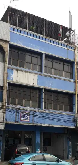 Ruko  4 Lantai Full Furnished Lokasi Strategis