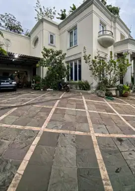 Dijual rumah Classic siap huni di cilandak jakarta