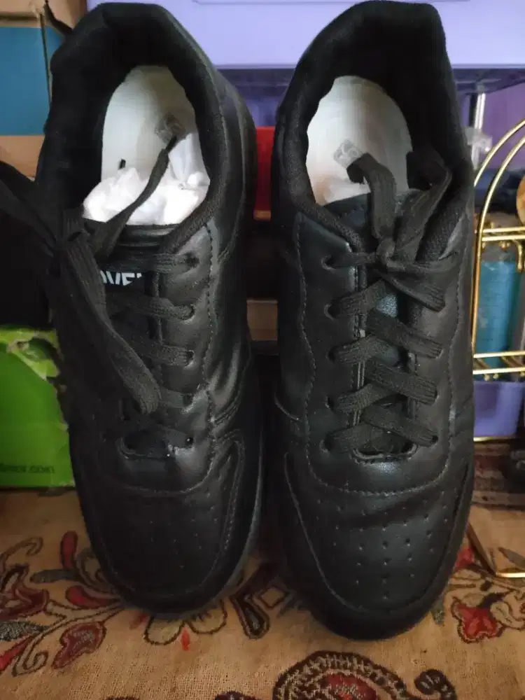 SEPATU MURAH MERIAH!!