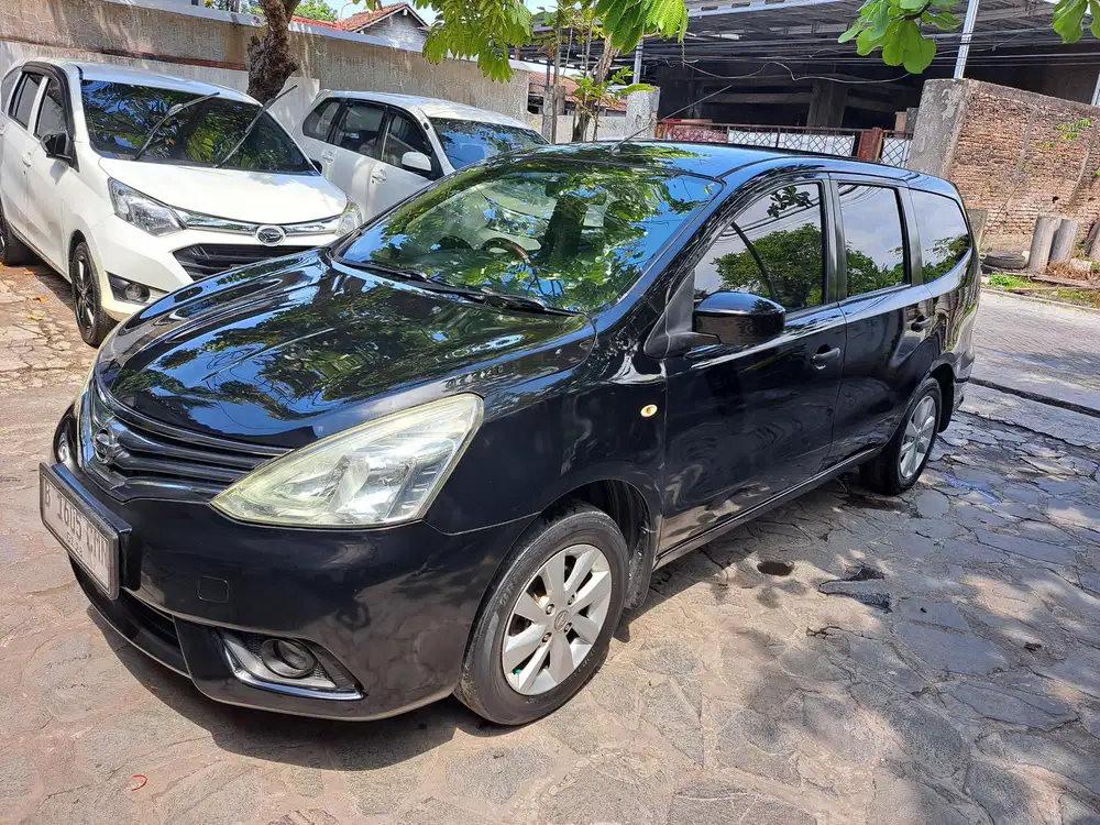 Nissan Grand livina 2013 Bensin