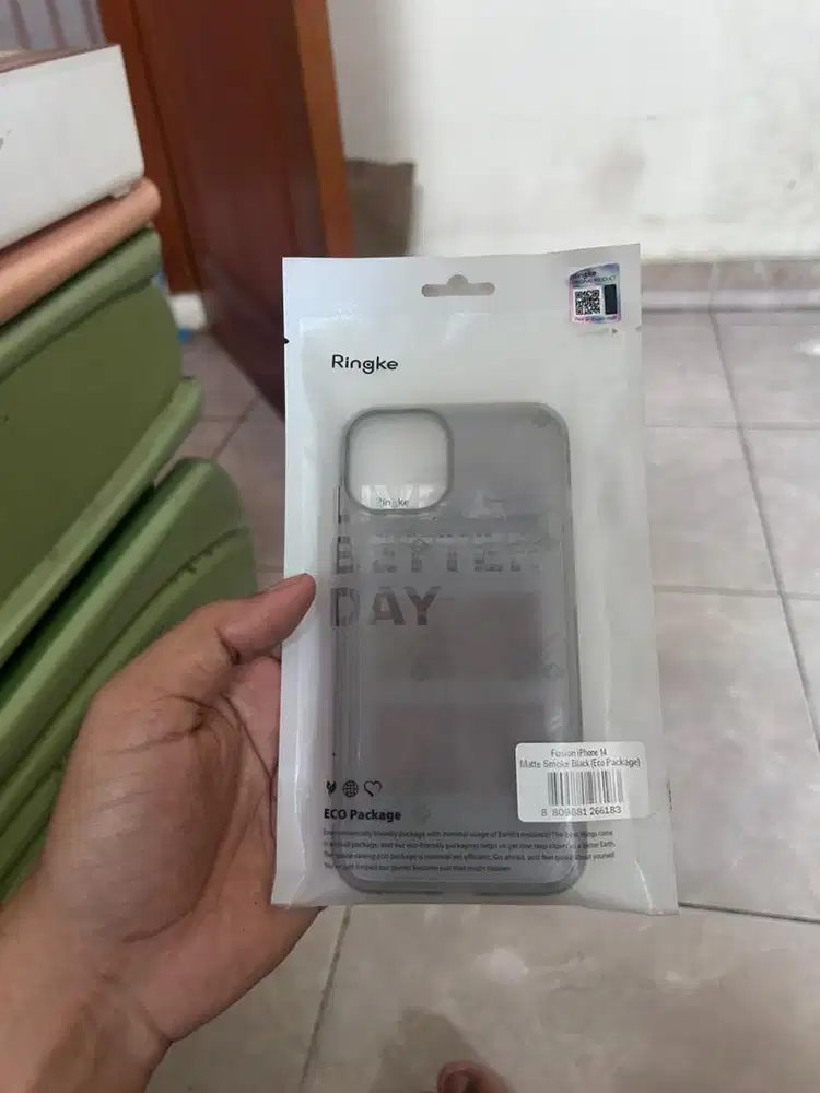 Ringke Matte Smoke Black for Iphone 14 New segel