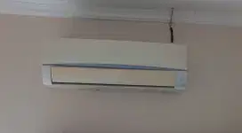 DIJUAL CEPAT AC BEKAS MERK SHARP 1 PK KONDISI BAGUS