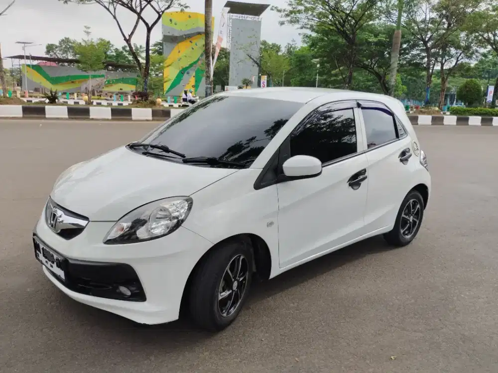 Brio Honda Th 2014 Putih Type E