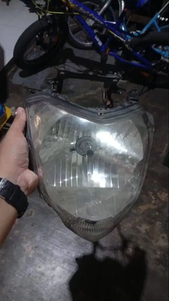 Headlamp Yamaha Byson