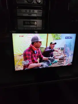 TV led Sharp 24 inch