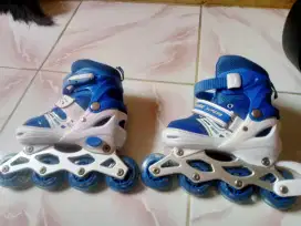Sepatu roda size s