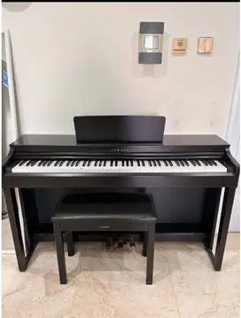 Dijual Preloved Piano Yamaha Warna Hitam Bagus