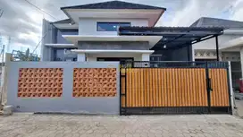 RUMAH CANTIK PALING LARIS DEKAT EXIT TOL MAGUWOHARJO DI SLEMAN