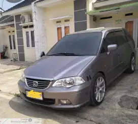 Honda Odyssey 3.0 Automatic tahun 2002