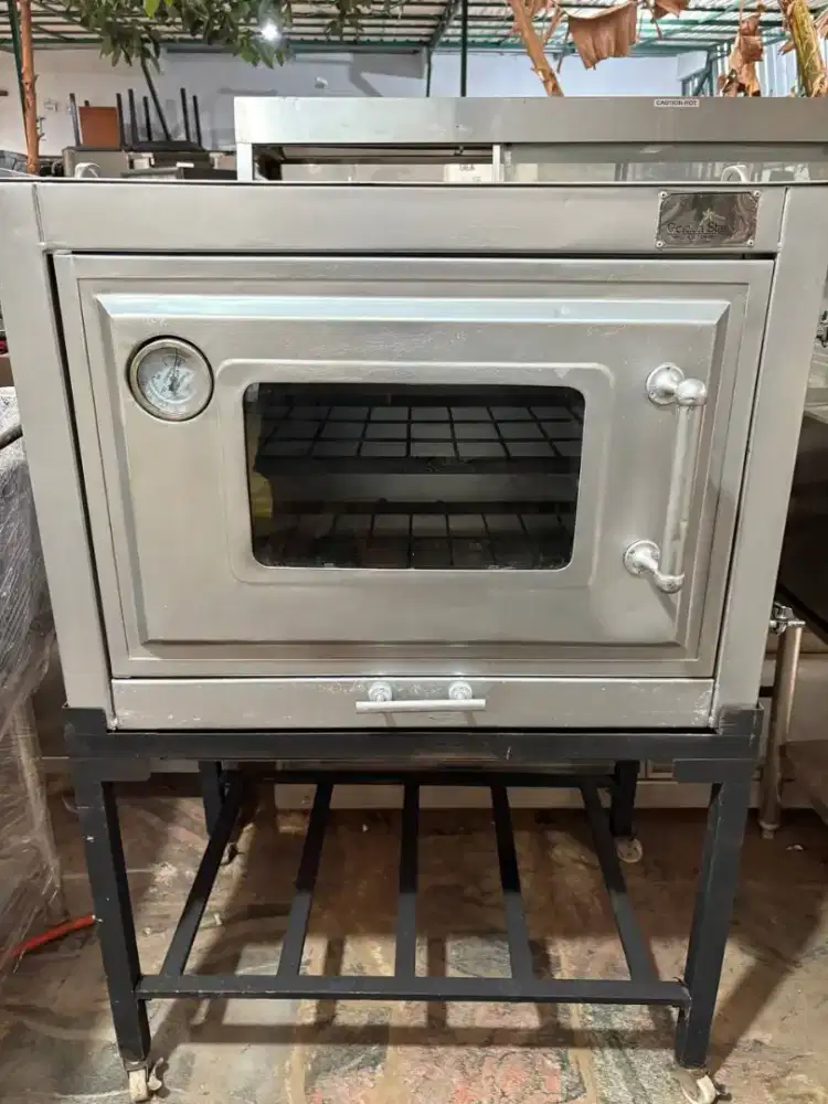 oven gas 
ukuran 82x50x125
harga 2,1jt