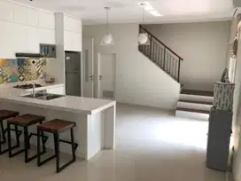 SALE TURUN HARGA @Rumah Foresta Naturale BSD - Rumah Terawat Bagus & Semi Furnish