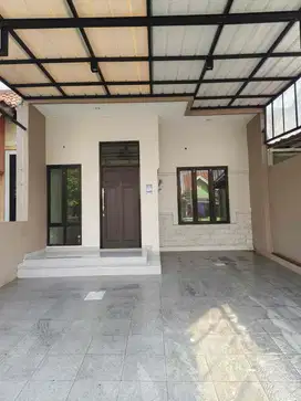 RUMAH RAPIH LANTAI ATAS FULL DAK SIAPA BANGUN 2 LANTAI