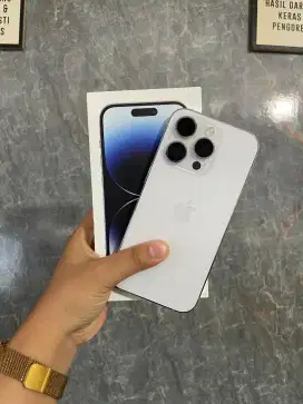 iPhone 14 pro warna silver