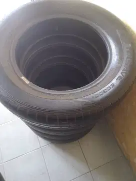 Dijual 4 buah Ban Merk Dunlop Ring 16 205/65