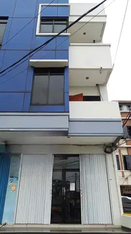 Ruko 3,5 Lantai Siap Pakai di Pinggir Jalan Raya Kartini Depok