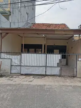 Dijual Rumah Asri dan Tenang di Lokasi Strategis Kemayoran Luas Tanah 113m