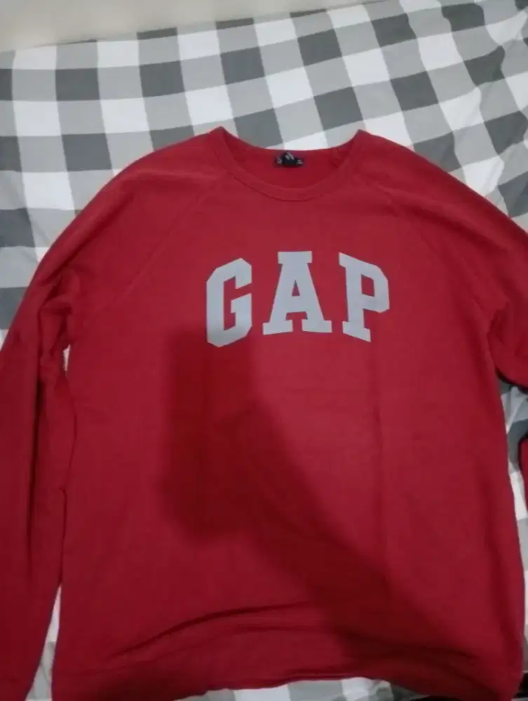 Sweater GAP original bekas pakai sendiri