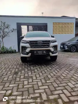 Dijual Toyota Fortuner GR 2.8 2022