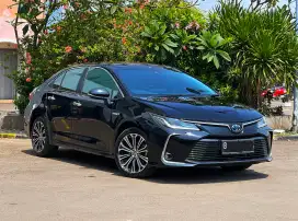 DP 11jt Altis 2021 Hybrid 1.8 Corolla  New Toyota matic hitam usd 2022