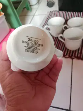 Dijual Cangkir Putih Polos Sango ada 6 Pcs