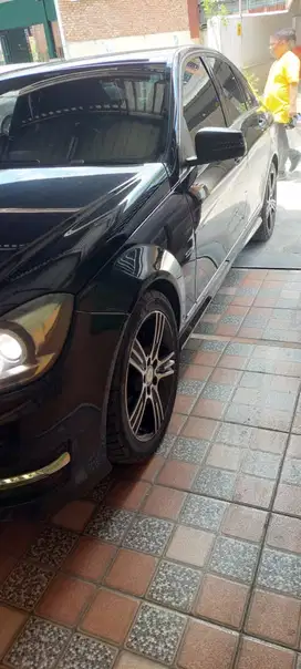 Mercedes-Benz C200 2014 Bensin