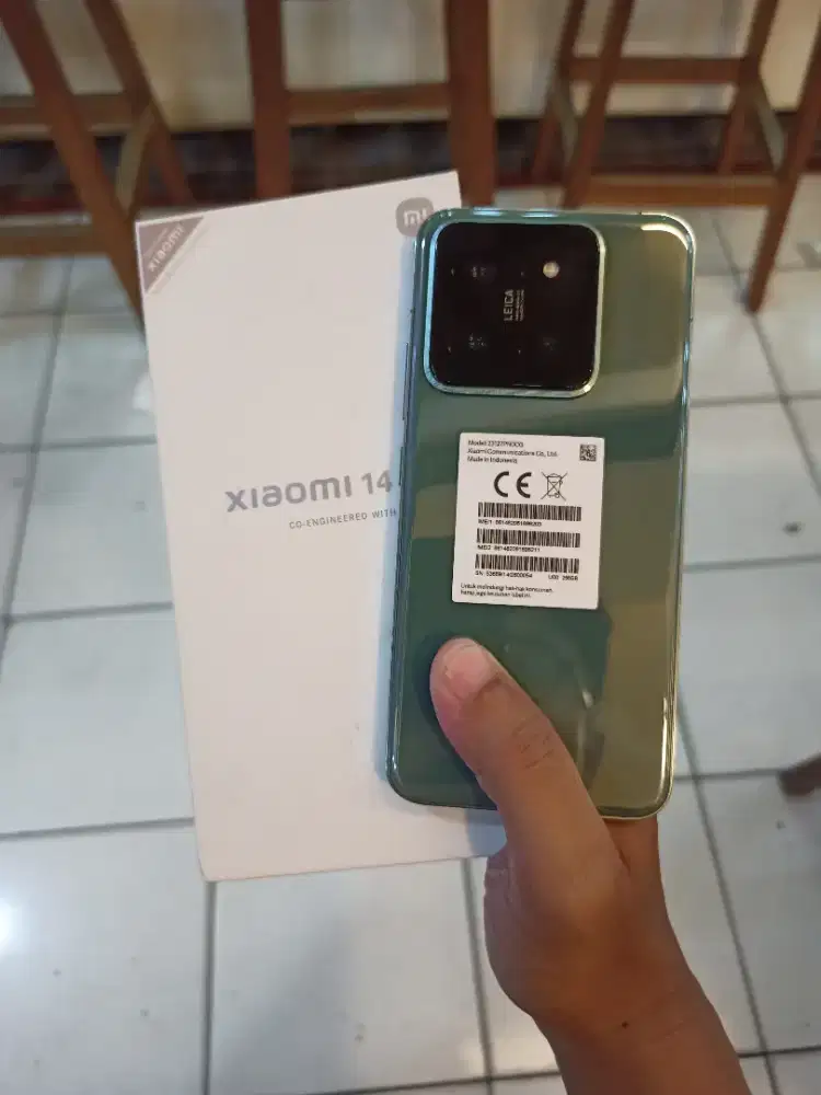 Jual Xiaomi 14 12/256Gb Second Mulus Fullset Garansi Aktif