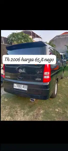mobil nissan serena highway star 2006