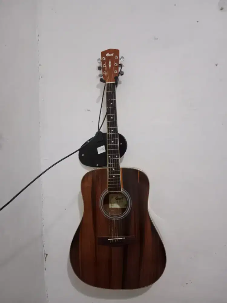 GUITAR AKUSTIC CORT