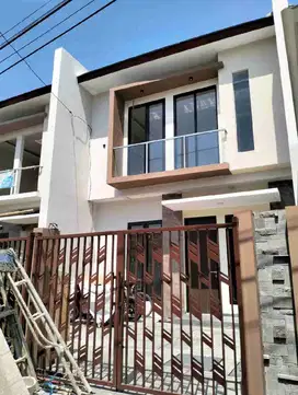 Dijual Rumah Baru Rungkut, Surabaya Timur