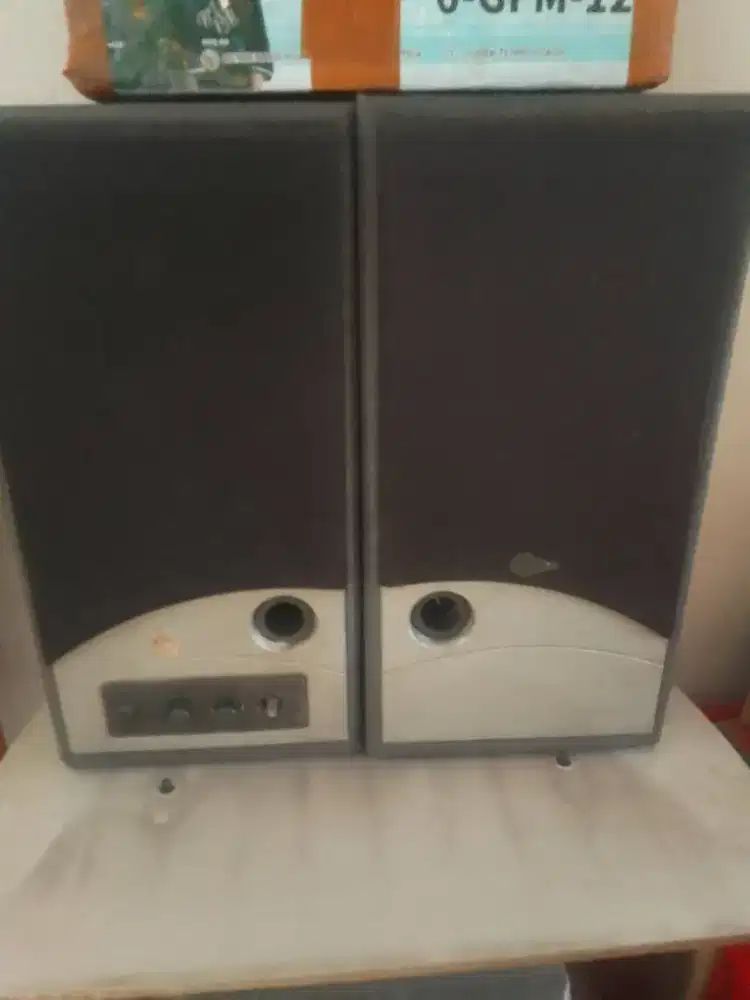 Speaker aktif normal