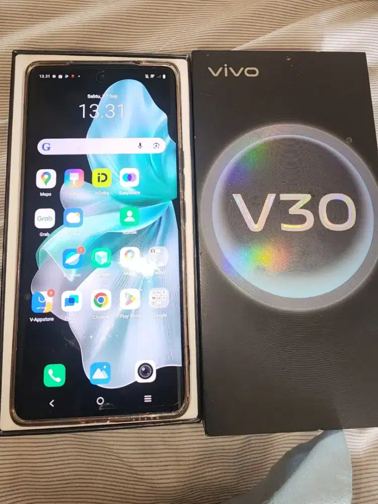 Dijual HP VIVO V30