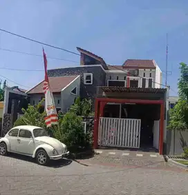 GAYUNGSARI BARAT HITUNG TANAH ‼️ Rumah 2 Lantai  Lebar 12 Harga  Bawah Apraisal