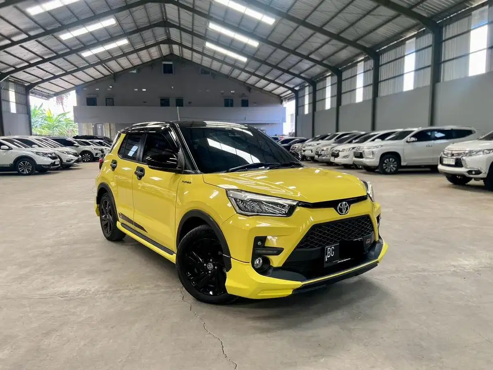 Raize 1.0 T GR Sport TSS Two Tone 2022 / 2023 AT Matic, Sangat terawat