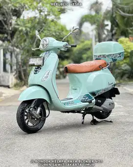 PIAGGIO VESPA LX IGET 125 BATIK SERIES TH 2023 WARNA HIJAU LIKE NEW