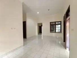 Rumah Siap Huni dan Nyaman Taman Majapahit Estate Semarang Timur – 10673